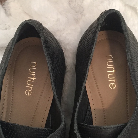 EUC SZ 8 Nurture black leather oxfords - Picture 6 of 6
